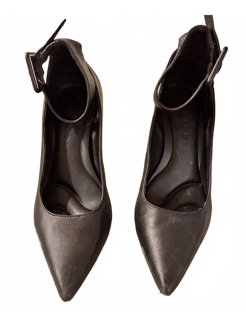 Gianni Bini Black Leather Pointed Toe Ankle Strap Heels Size 6M